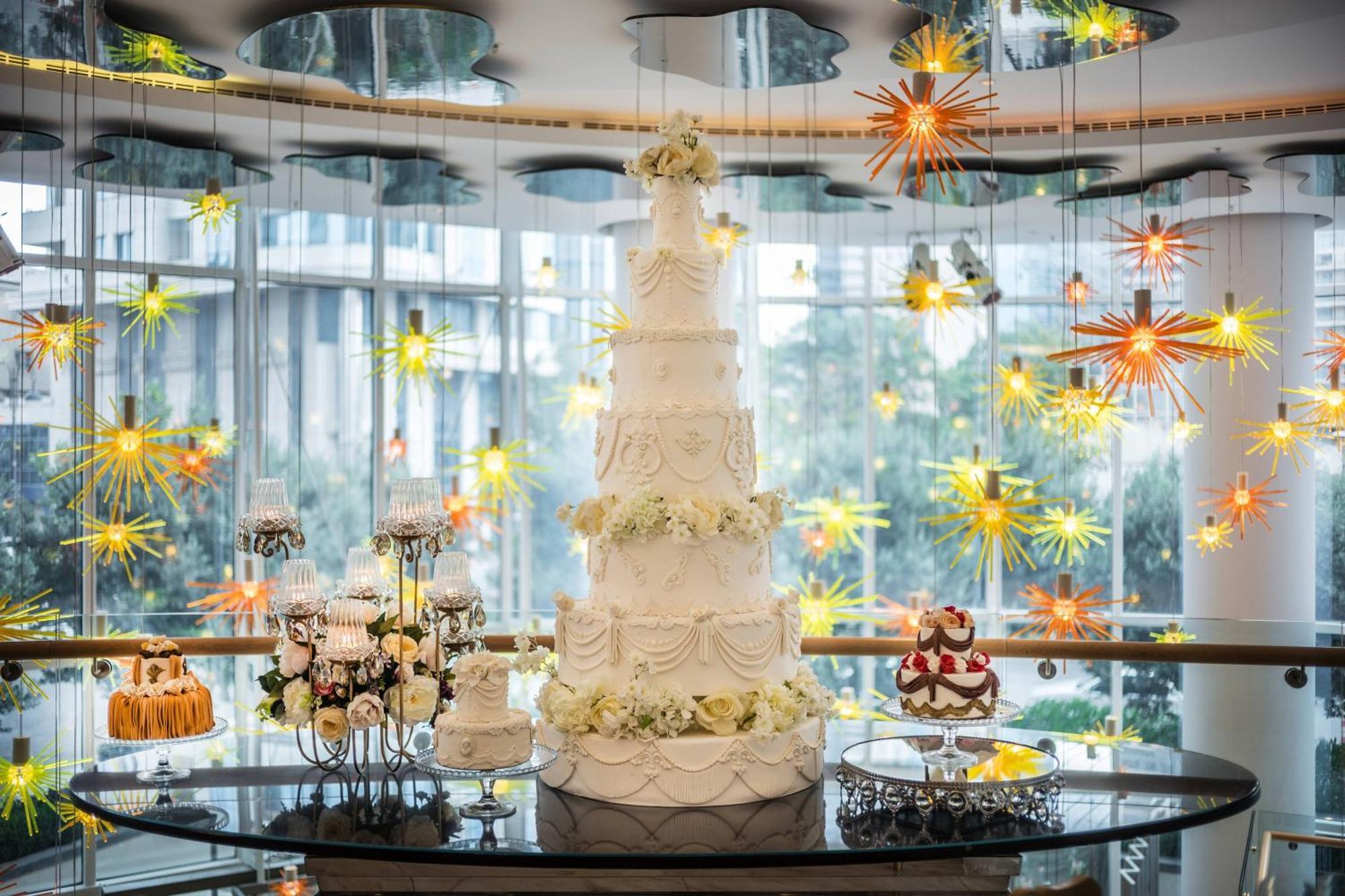 Jw Marriott Absheron Baku Hotel Ngoại thất bức ảnh A wedding cake